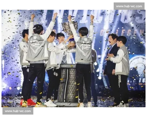 XX战队登顶S赛之巅，选手赛后哽咽：这是我们的一切！